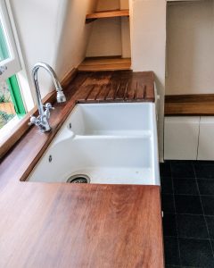 k5240x300 Cluett Carpentry Genuine Oak wood worktop